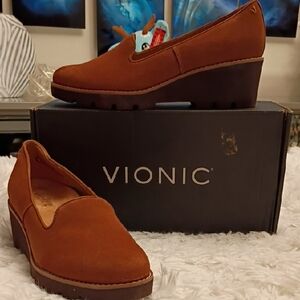 Vionic Willa Wedge Toffee Water Repellent Women's Sz 8.5m lug Sole Shoes 🆕